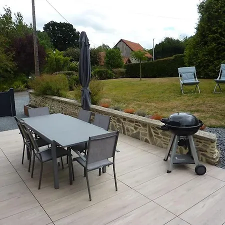 Maison Renovee Dans Le Bocage Normand Canisy Exterior photo