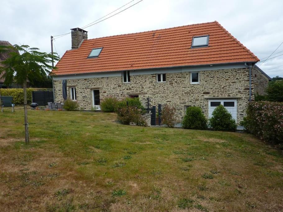 Vakantiehuis Maison Renovee Dans Le Bocage Normand *